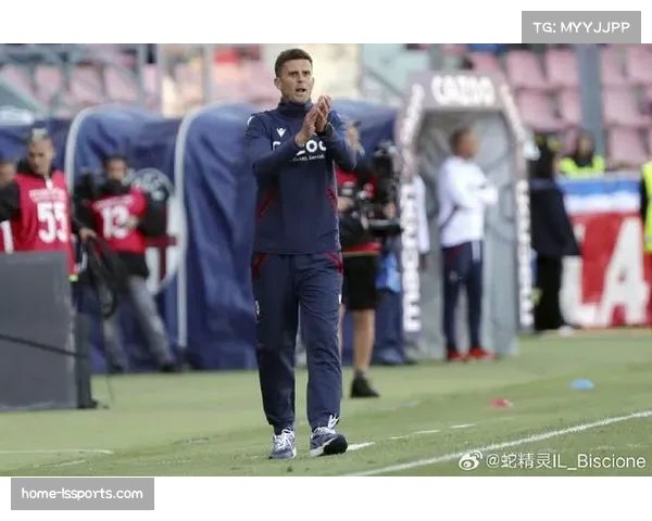 赛后更衣室:博洛尼亚主帅莫塔称赞球队“虽败犹荣”的战斗精神。